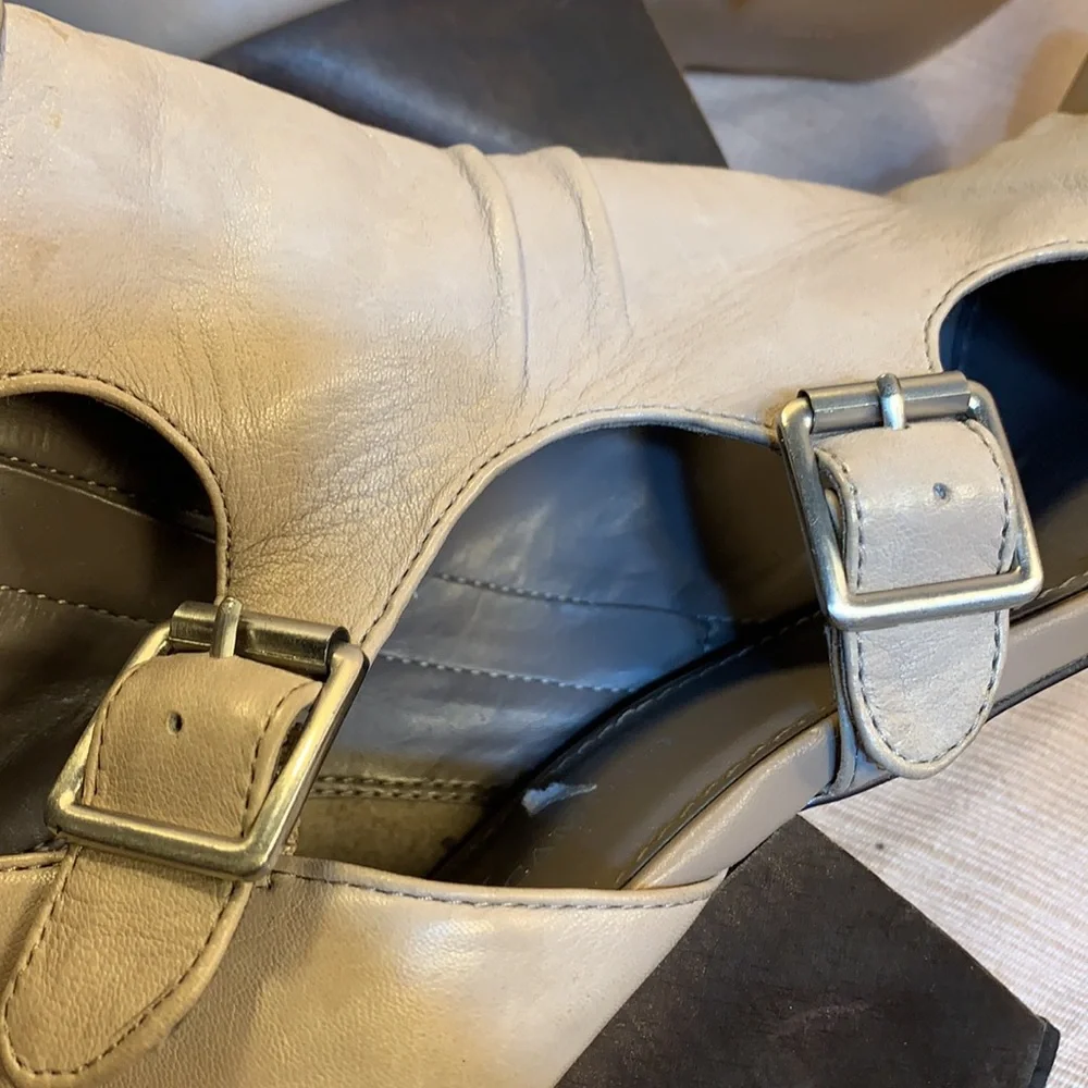 Vince Camuto leather peep toe gladiator ankle boot